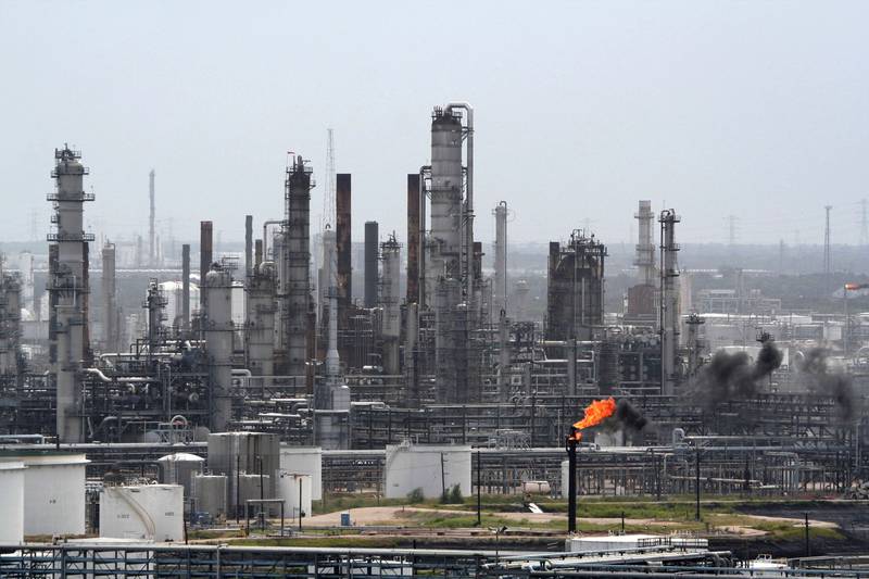 Compra de refinería Deer Park puede costarle a Pemex 1,000 mdd extras