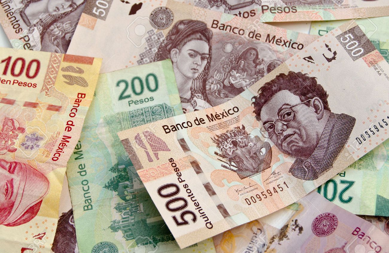 Peso cae con fuerza a su peor nivel en casi siete meses; dólar alcanza 20.88 unidades