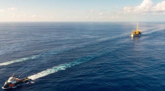 ExxonMobil frena producción en Guyana por problemas con FPSO