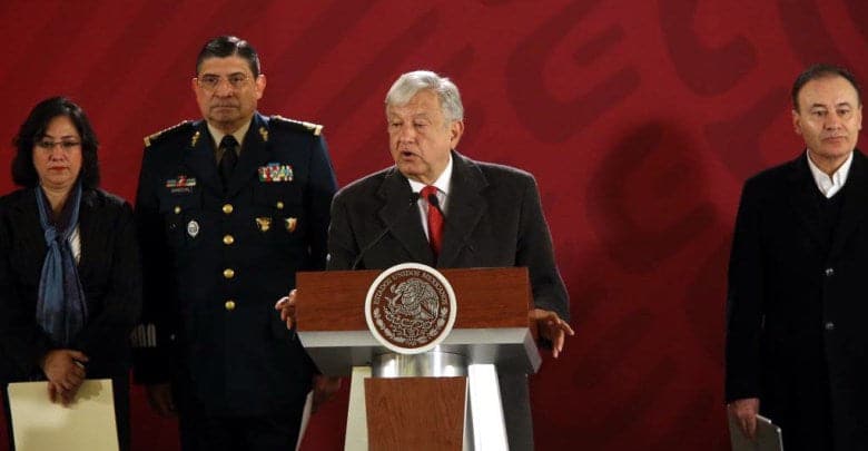 LA POLÉMICA INICIATIVA DE AMLO PARA QUE HACIENDA REASIGNE EL PRESUPUESTO EN CASO DE EMERGENCIA ECONÓMICA