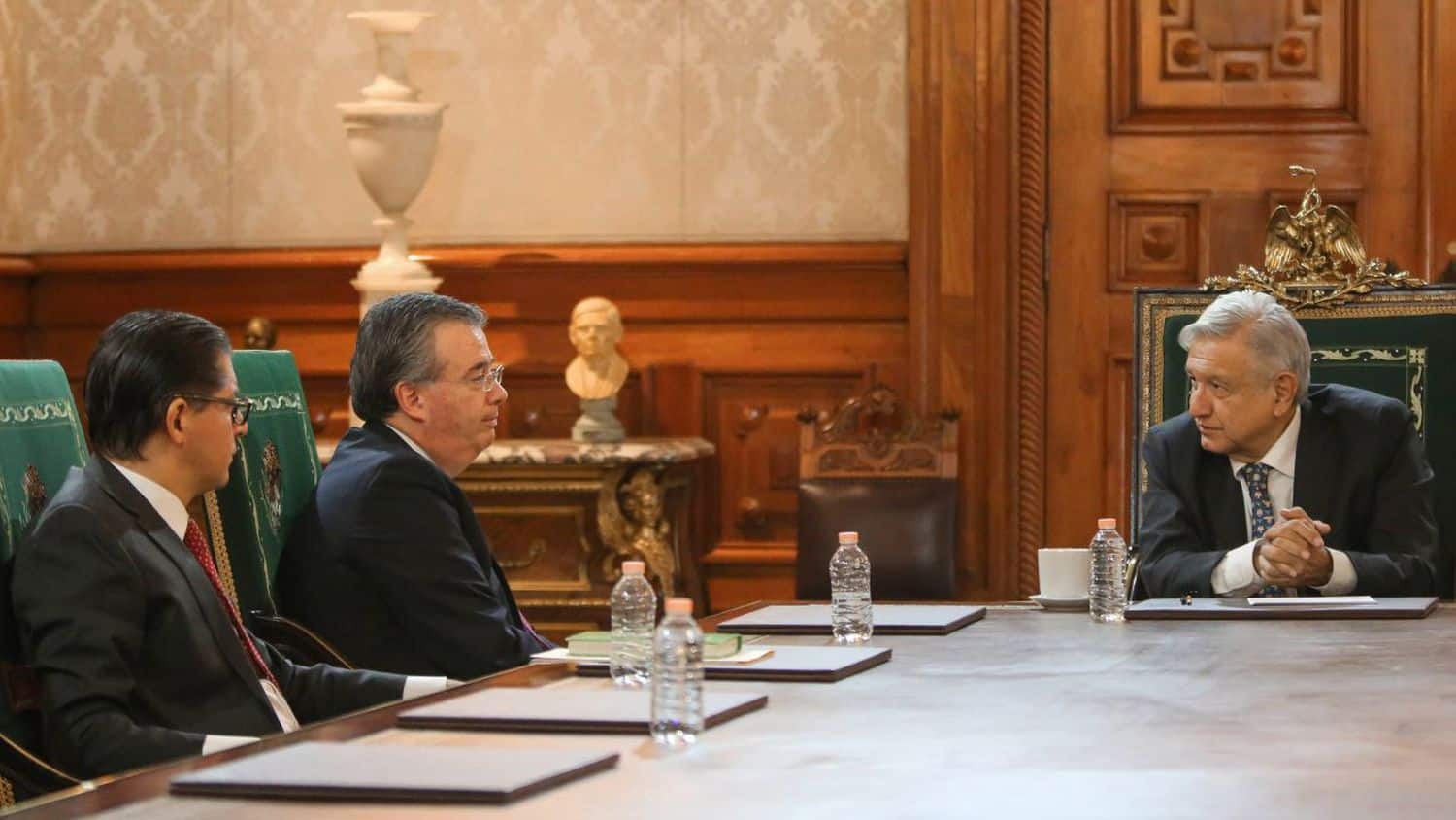 MÉXICO EXPRIME EL APARATO ESTATAL EN BUSCA DE FONDOS FRENTE A LA PANDEMIA